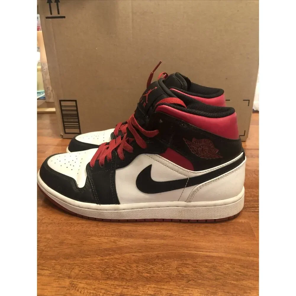 Nike Air Jordan 1 Mid Gym Shoe Mens Size 8 Red/Black/White Basketball Athletic